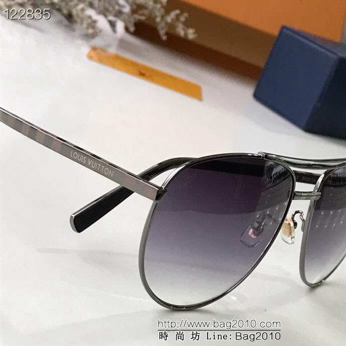 LV路易威登 官網新款 Z2342U 男士太陽眼鏡 蛤蟆鏡框太陽鏡 高品質 不挑臉  lly1350